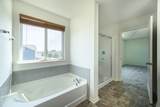 2009 Mayfair Drive - Photo 24