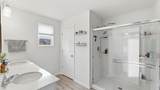 153 Roslyn Place - Photo 13