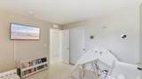 153 Roslyn Place - Photo 18