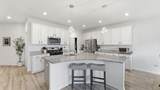 153 Roslyn Place - Photo 5