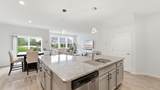 153 Roslyn Place - Photo 6