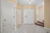 946 Cynthia Lane - Photo 3