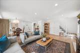 1105 Blackthorn Lane - Photo 4