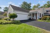 1069 Devonshire Avenue - Photo 2
