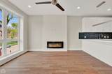 4611 Saint Lawrence Avenue - Photo 3