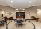 2121 47TH Street - Photo 4