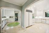 32 Woodley Road - Photo 16