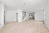 10649 Sawyer Avenue - Photo 4
