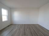 642 Henry Lane - Photo 4
