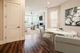 4830 Saint Lawrence Avenue - Photo 5