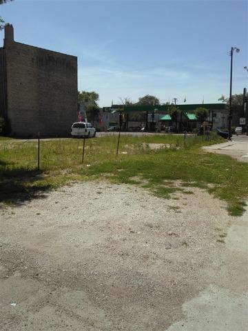 301 Cicero Avenue - Photo 1