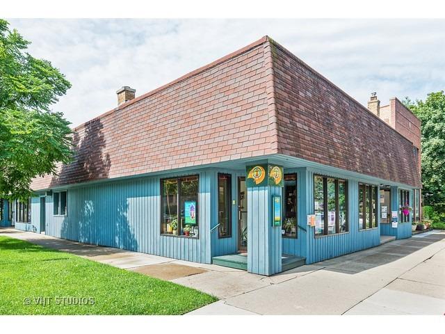 1402 Greenleaf Street - Photo 1