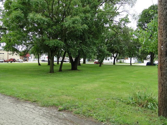 868 Schuyler Avenue - Photo 1