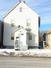 922 10th Street - Photo 1