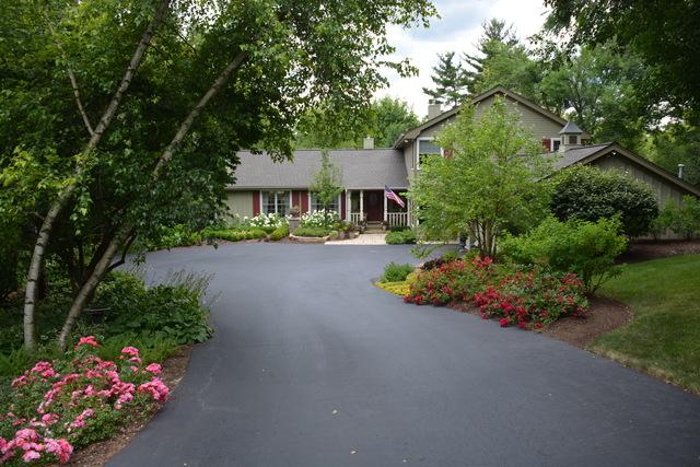 6774 Creekside Drive - Photo 1