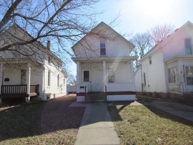 613 5th Street - Photo 1