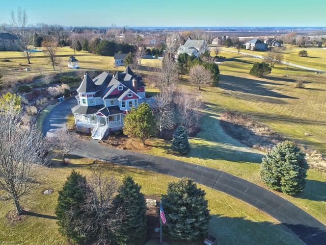 45W235 Hillview Lane - Photo 1