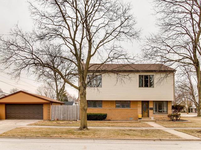 1445 Beach Avenue - Photo 1