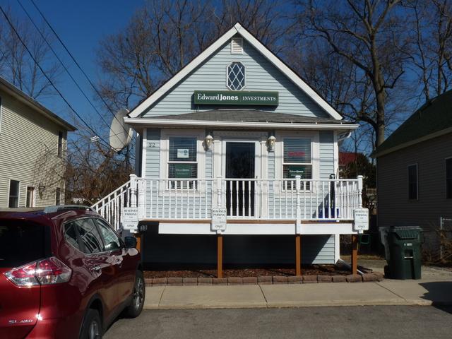32 Grand Avenue - Photo 1