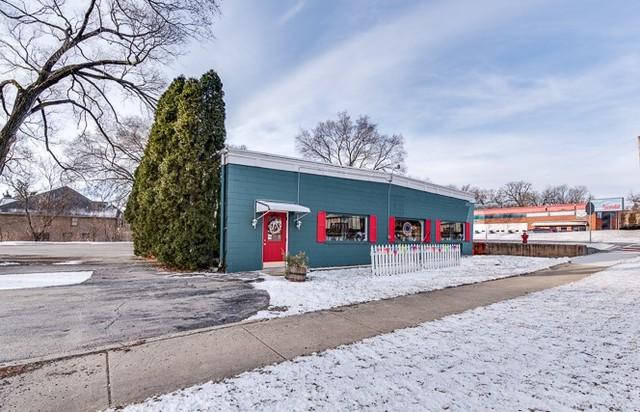 1717 Ogden Avenue - Photo 1