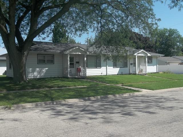 301 10th Street - Photo 1