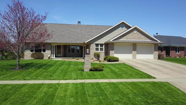 802 Lakeshore Drive - Photo 1