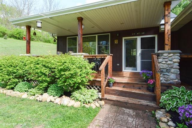 328 Van Emmon Street - Photo 1
