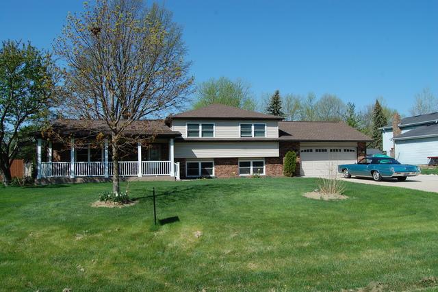 11S524 Walter Lane - Photo 1