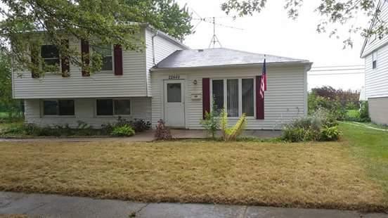 22449 Yates Avenue - Photo 1