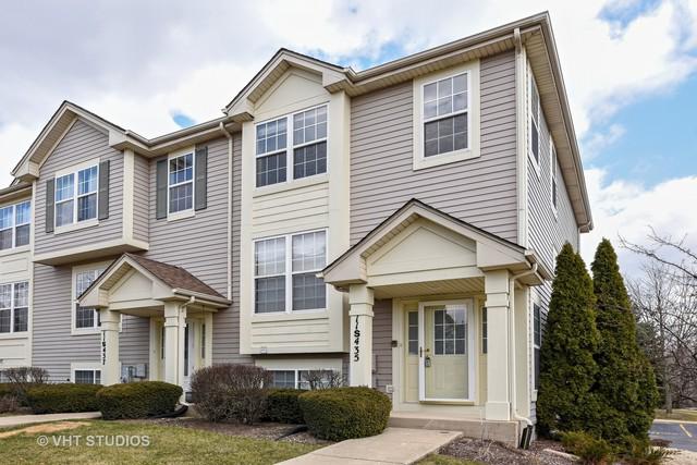 11S435 Rachael Court - Photo 1