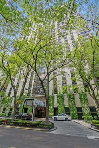 100 Bellevue Place - Photo 1