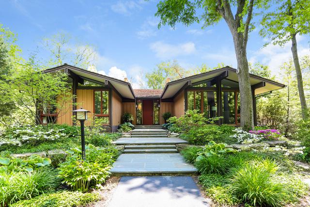 811 Sheridan Road - Photo 1