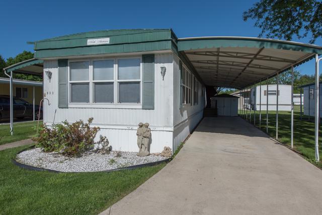 833 Richard Avenue - Photo 1