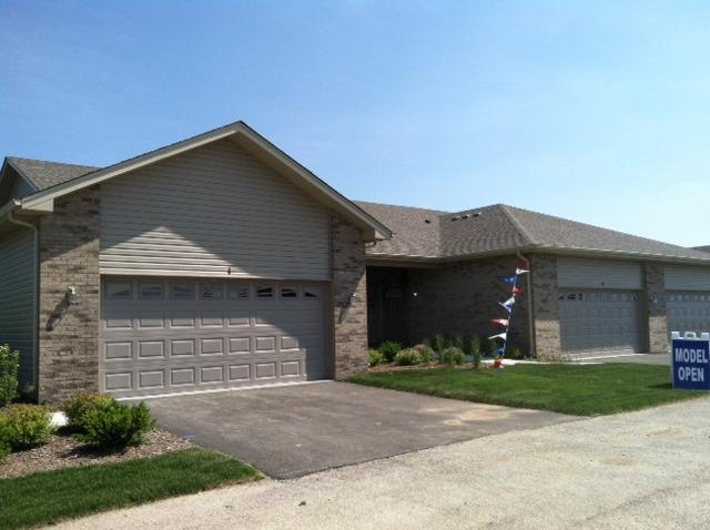 1118 Mandalay Lane - Photo 1