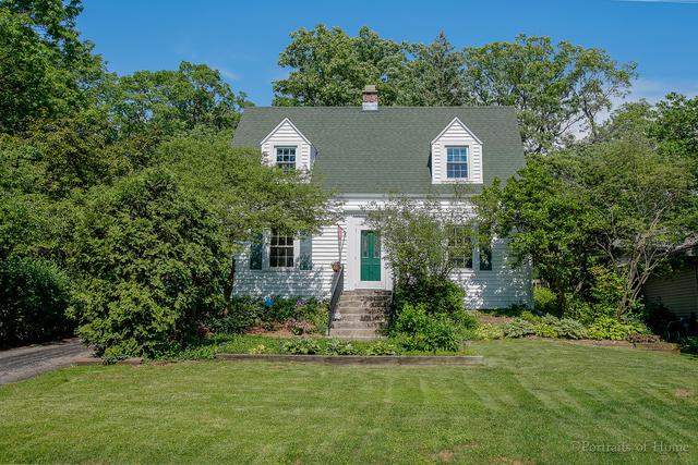 145 Oakwood Drive - Photo 1