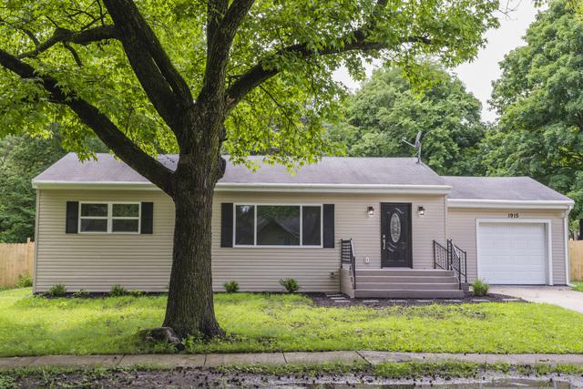 1915 Lynwood Drive - Photo 1