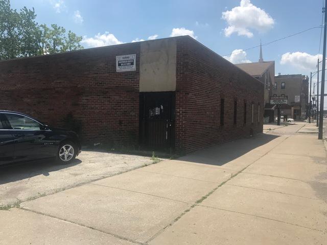 1557 Washburne Avenue - Photo 1