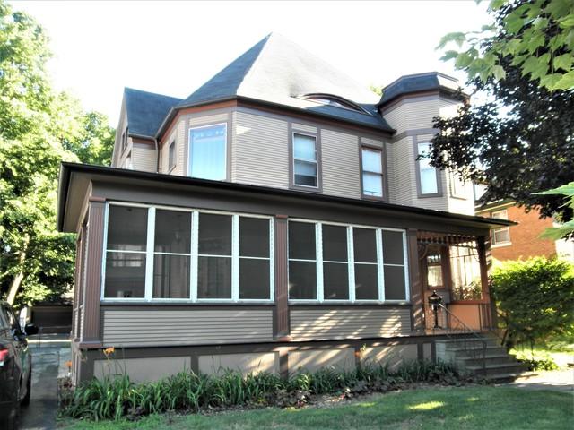 712 Western Avenue - Photo 1