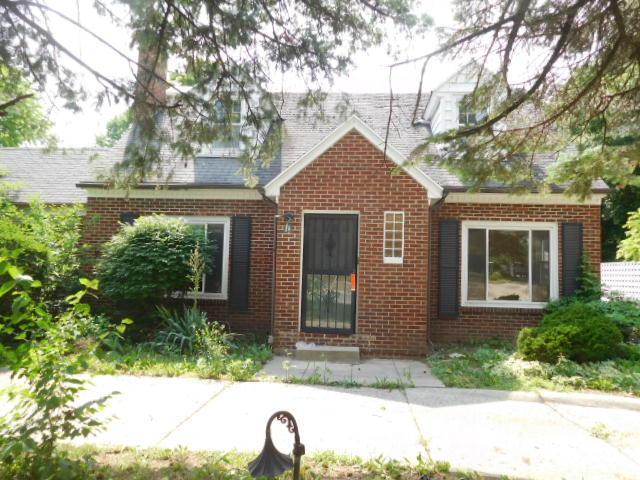 1606 Vermilion Street - Photo 1