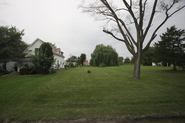 1534 Oxford Road - Photo 1