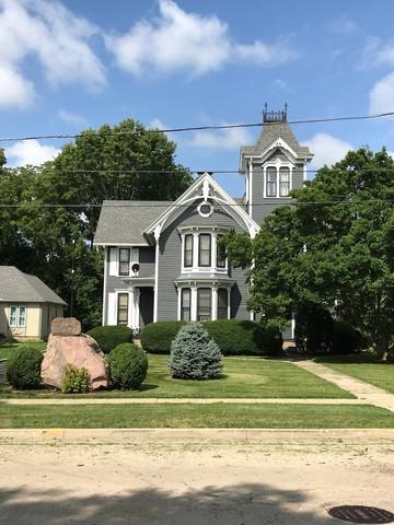 601 Pearl Street - Photo 1
