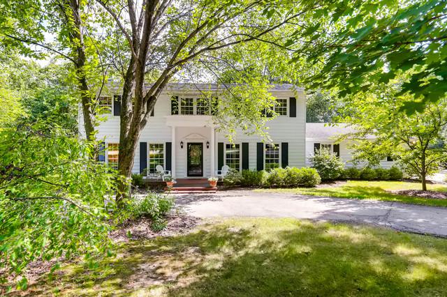 37W585 Knollcreek Drive - Photo 1