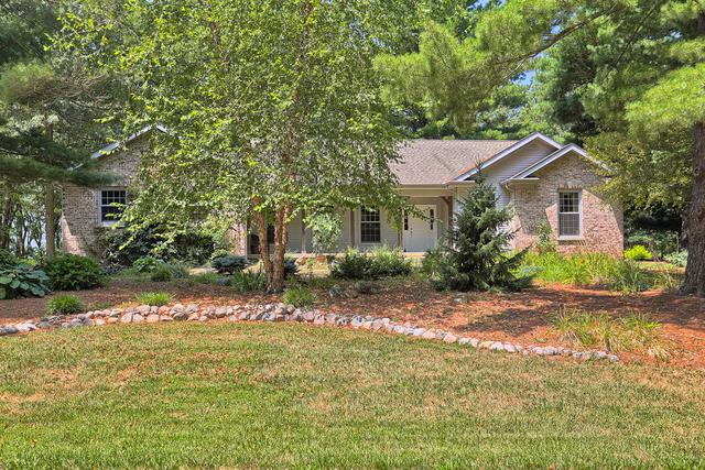52 Glenn Drive - Photo 1