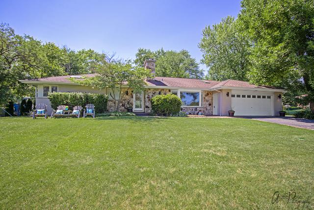 404 Hillcrest Drive - Photo 1