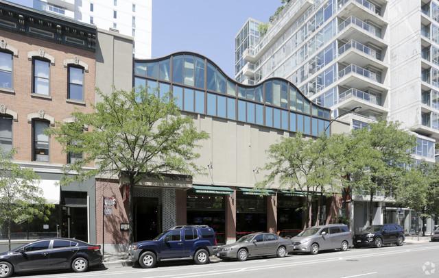 512 Wells Street - Photo 1