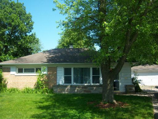 355 Indianwood Boulevard - Photo 1