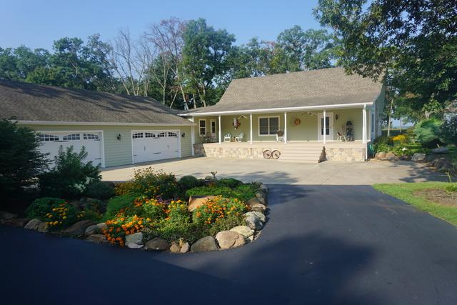 3895 1100 N Road - Photo 1