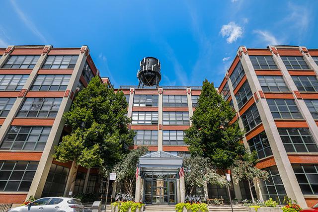 1800 Roscoe Street - Photo 1