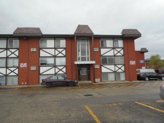 9502 Glenlake Avenue - Photo 1