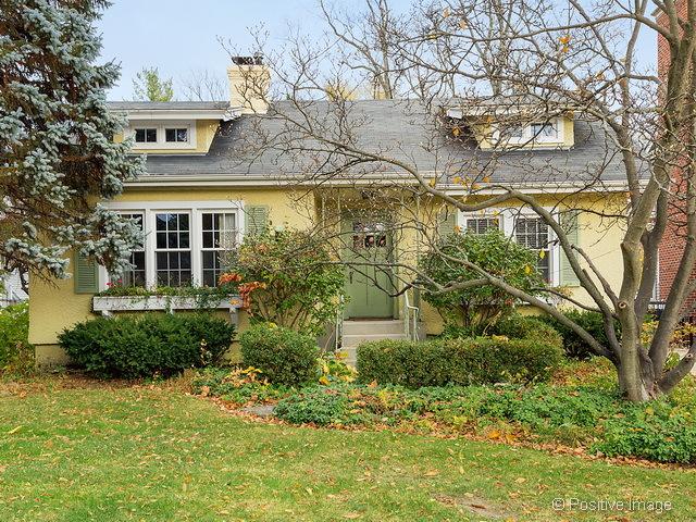 607 Washington Street - Photo 1